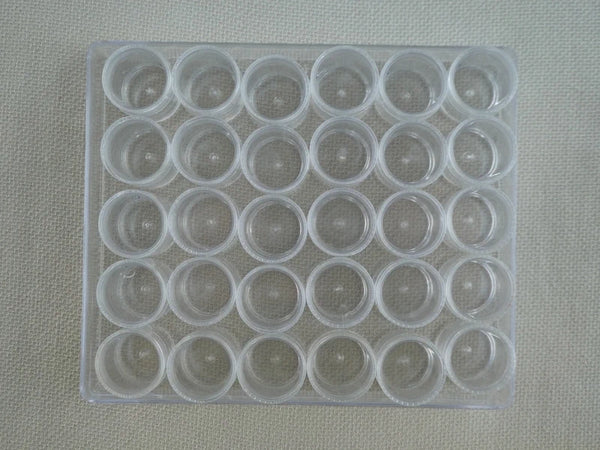 30 mini boites rondes avec coffret en plastique a couvercle  vissé neuve