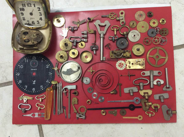 Lot horlogerie ancien stock bon etat