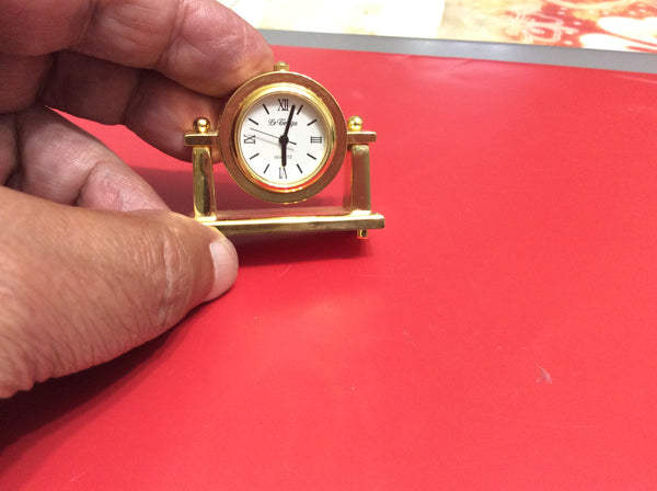 Mini pendulette marque notre temps quartz neuve